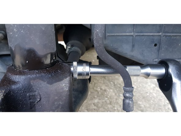 Passez un coup de brosse métallique sur le filetage de la vis puis du frein filet.