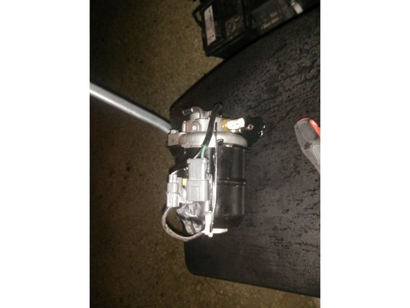 Remonter le filtre dans le sens inverse des étapes précédentes