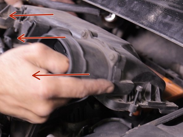 Retirer le couvercle de la boite à air