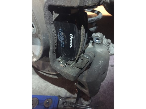 Mettre les nouvelles plaquettes et tous remonter a l inverse