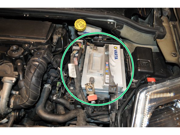 Reposer la batterie et les caches