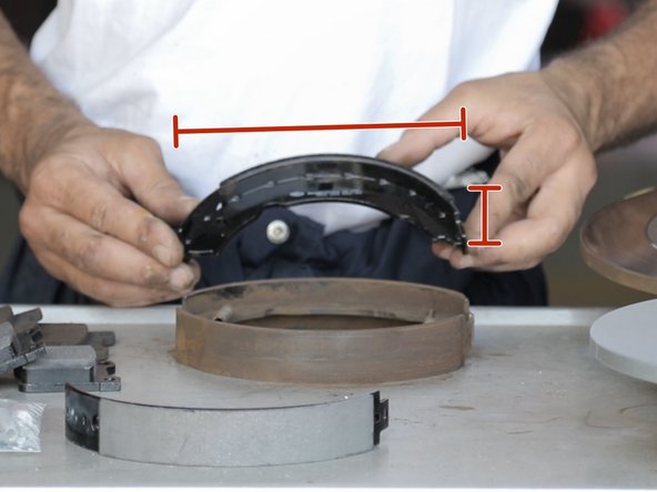 Comparer les nouvelles et anciennes mâchoires (forme et dimensions)