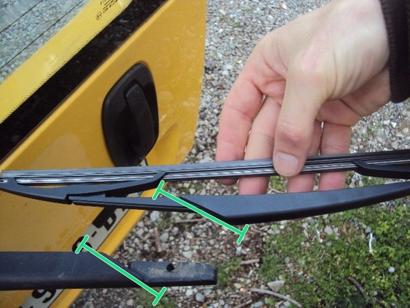 Il faut simplement emboîter les 2 éléments.