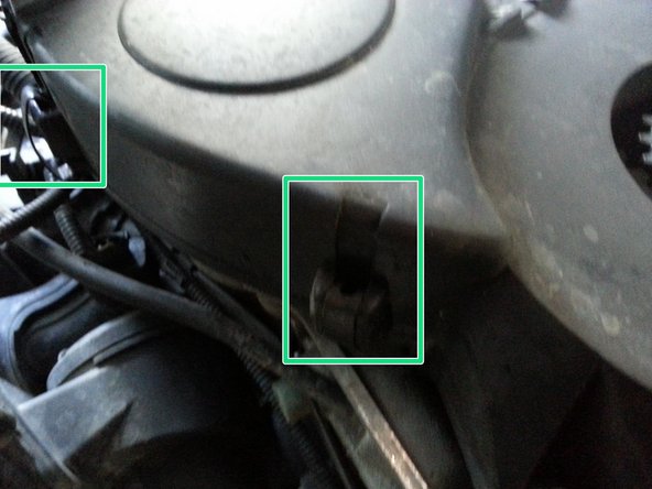 Degrapher les clips de maintient du carter.