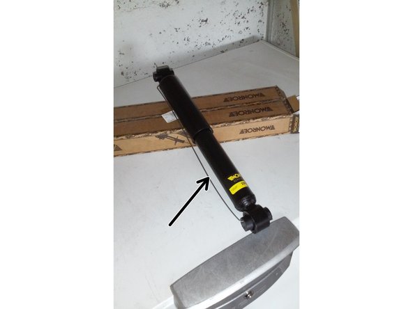 Enlever la petite tige d'acier.