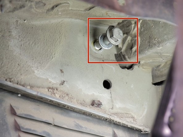 Replacer la vis du haut de l'amortisseur puis rapprocher la sans bloquer