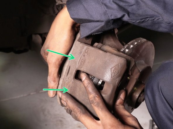 Replacer l’étrier