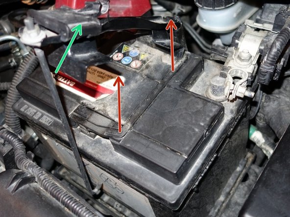 Soulever et dégager la barre de maintien.