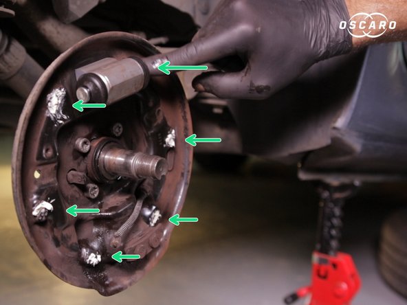Appliquer de la graisse sur la flasque et l'étaler avec le doigt