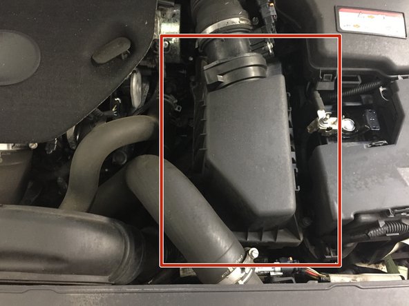 Le filtre à air ce trouve ici