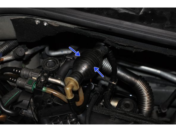 
Re-prime the diesel circuit with the pump
