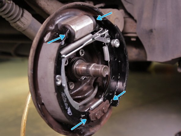 Replacer les mâchoires à la main