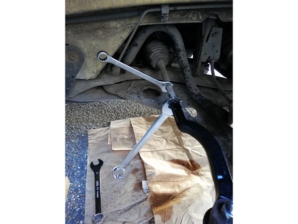 
Then tighten the lock nut on the axle
