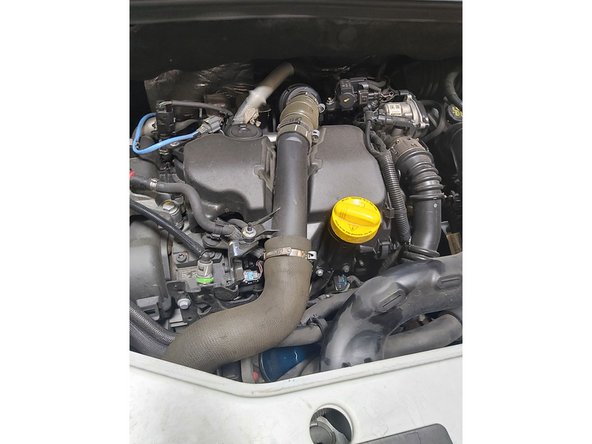 Facultatif: Changer le filtre à huile du véhicule si vous vidanger le carter d'huile.