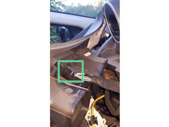 Débranchez le connecteur.