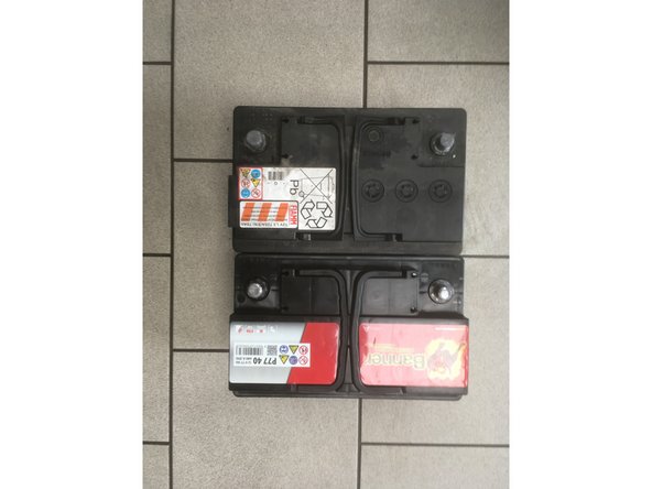 Vérifier la correspondance entre la batterie neuve et l'ancienne