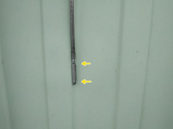 faire le plein d'huile 5w40, commencer par 3 litres