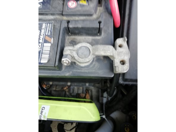 Re-clipser le sur le support grâce aux glissières