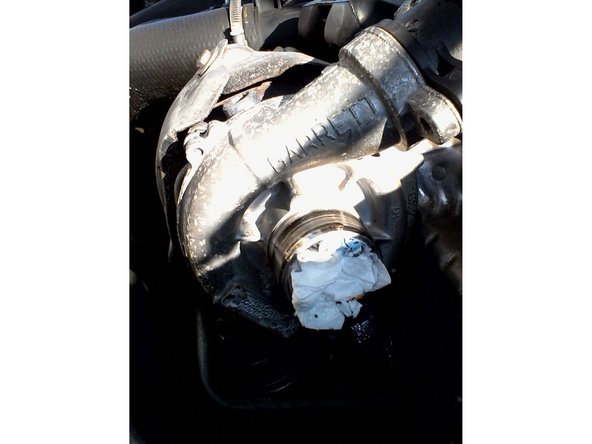 Protégez le turbo avec un chiffon