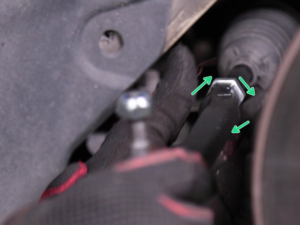 Visser la rotule en faisant le même nombre de tours nécessaire que pour la dépose, dans notre cas 18 tours