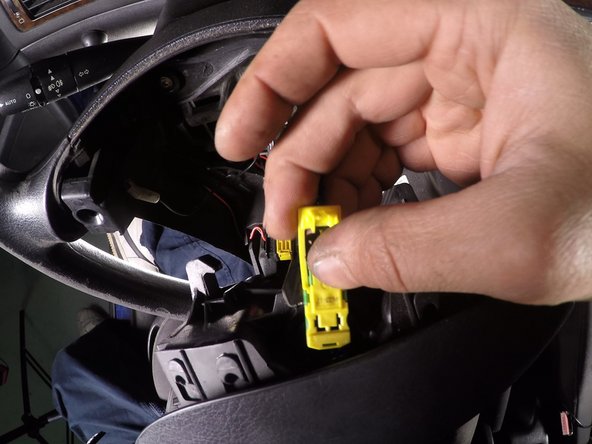 Brancher le deuxième connecteur