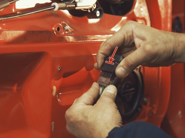 
Reconnect the window lifter control to be able to raise and lower the window as needed
