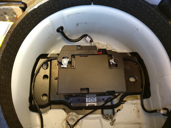 Les pièces ne sont pas fixées