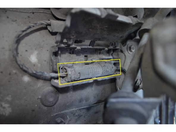 Sortez la connectique en tirant dessus.