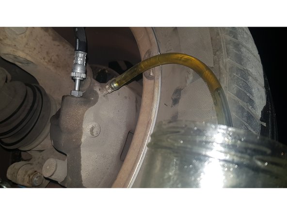 Reliez votre système de purge à un objet sous pression.