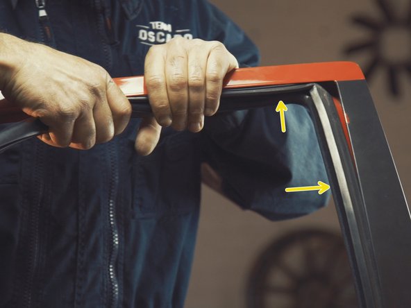 
Replace the seal in part in the corner
