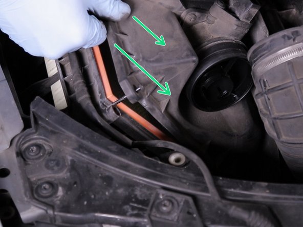 Repositionner le couvercle de la boite à air