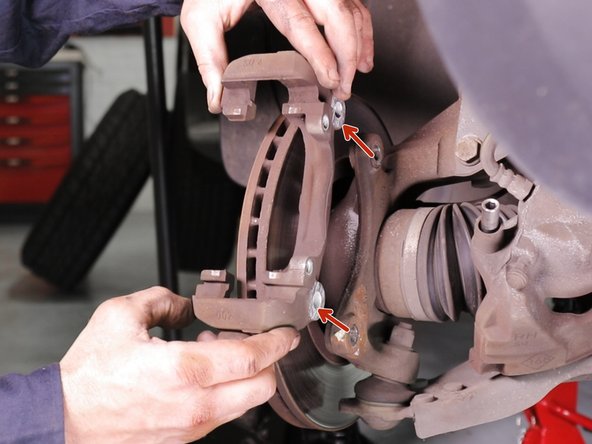 Extraire le support d'étrier