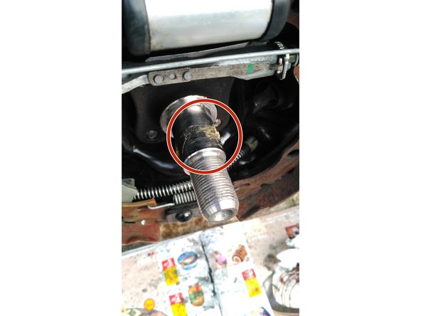 Mettre un peu de graisse sur la fusée.