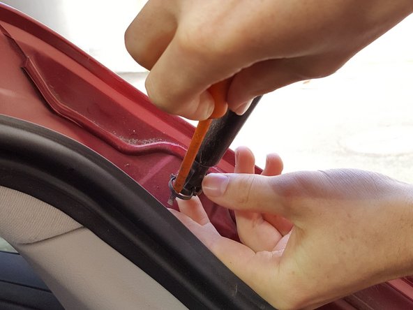 Retirer le clips à la main