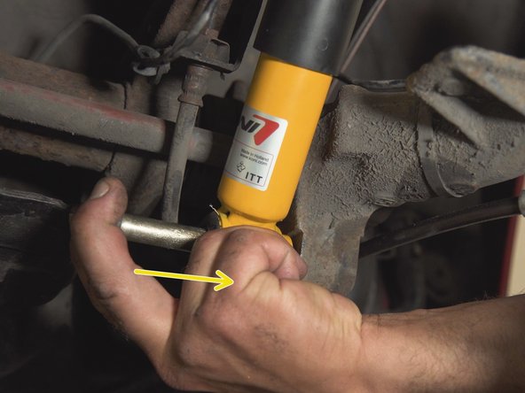 
Repeat the same operation for the bottom of the shock absorber
