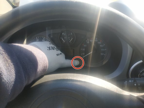 Pour remettre à zéro le compteur de maintenance :