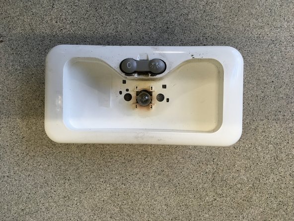 Montée la nouvelle ampoule