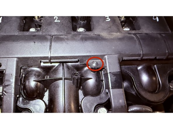 Retirer la vis empreinte torx 20