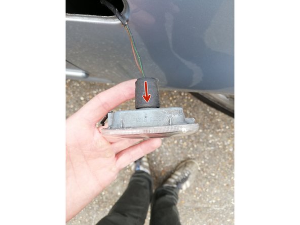 Remonter le support sur le feu, sur le même principe qu'au démontage.