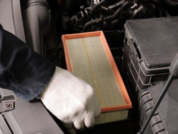 Retirer le filtre à air de son emplacement