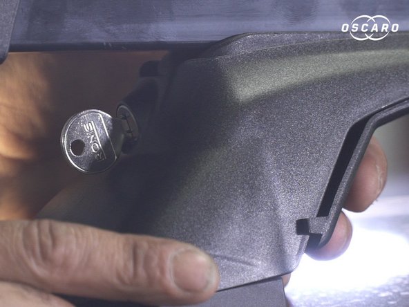 Verrouiller avec la clé puis la récupérer