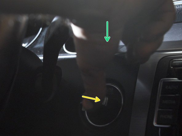 Pour lancer le menu de remise à zéro sur votre tableau de bord, vous devez insérer la clef et démarrer tout en appuyant sur le bouton "00/SET" présent sur votre tableau de bord