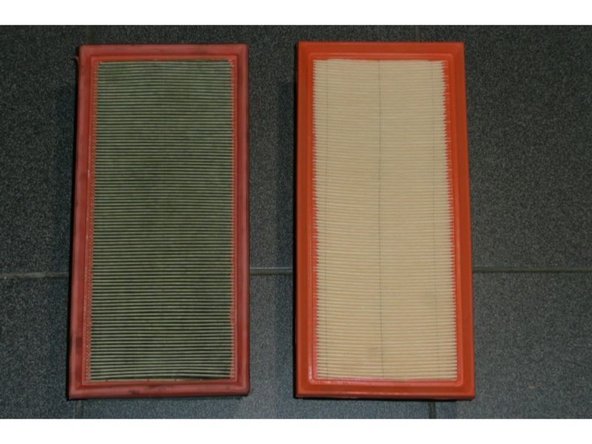 Vérifier la correspondance des dimensions entre le filtre usagé (à gauche)  et le filtre neuf (à droite).