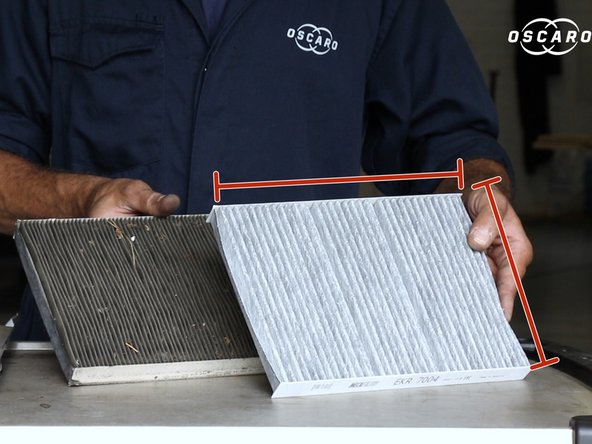 Comparer les dimensions entre l'ancien et le nouveau filtre d'habitacle (longueur,largeur)