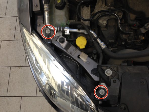 Reviser les deux vis de 10