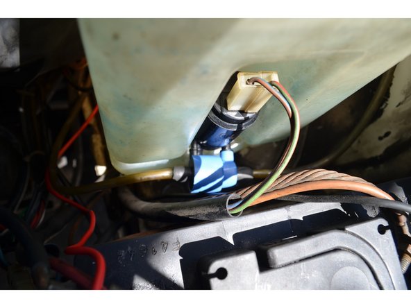 Le remontage s'effectue en sens inverse.