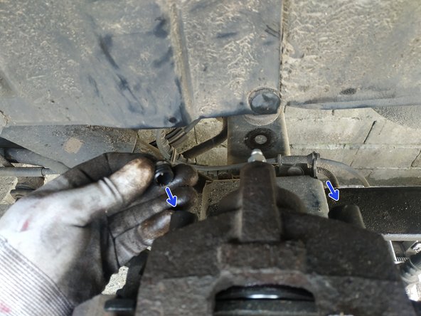 serrer les colonnettes à l'aide d'une clé Allen de 7, couple de 35N.m