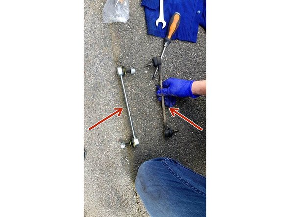 Vous allez maintenant comparer l'ancienne, ainsi que la nouvelle biellette de barre stabilisatrice (dimension etc...)