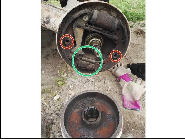 Etape 4 Dépose des mâchoires arrières