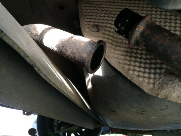 Voilà l'ancien silencieux est demonté